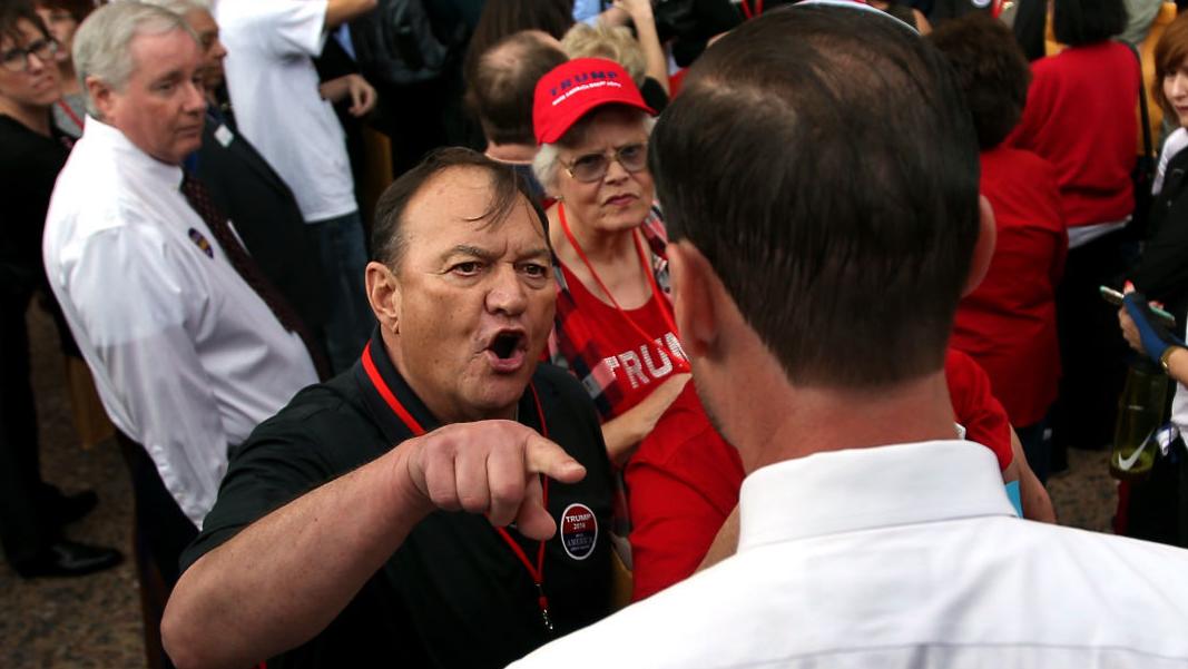 Cruz wins delegate tug of war at Arizona convention